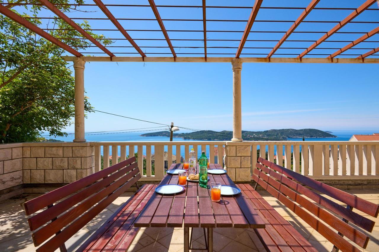 Helton Seaview Apartments オラサック エクステリア 写真
