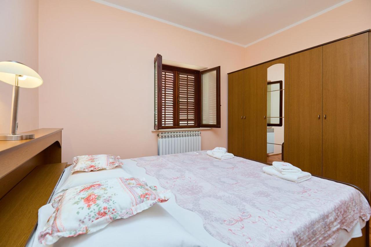 Helton Seaview Apartments オラサック エクステリア 写真