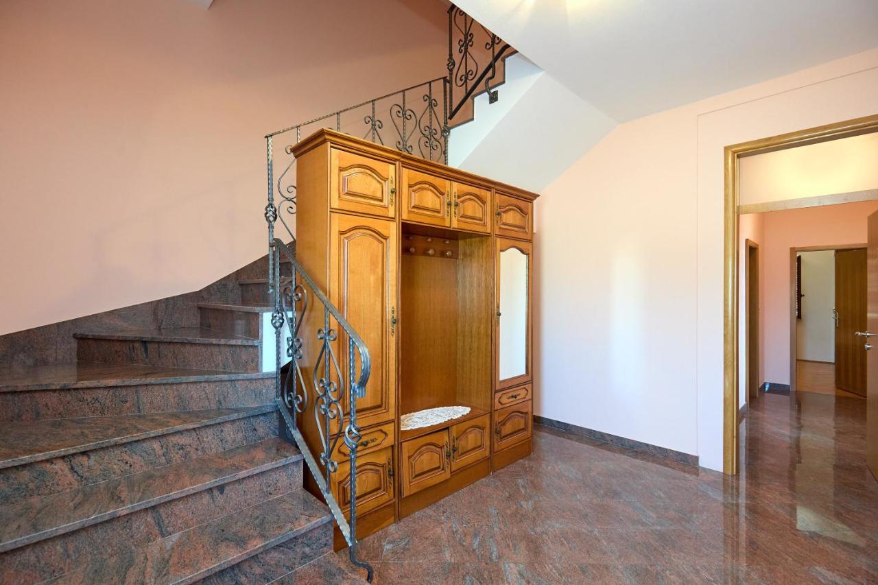 Helton Seaview Apartments オラサック エクステリア 写真