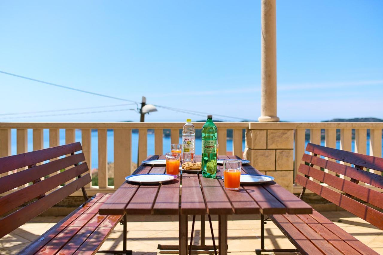 Helton Seaview Apartments オラサック エクステリア 写真