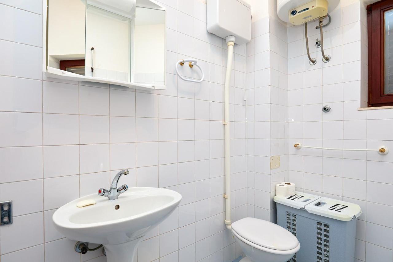 Helton Seaview Apartments オラサック エクステリア 写真