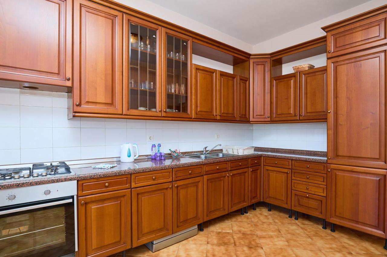 Helton Seaview Apartments オラサック エクステリア 写真