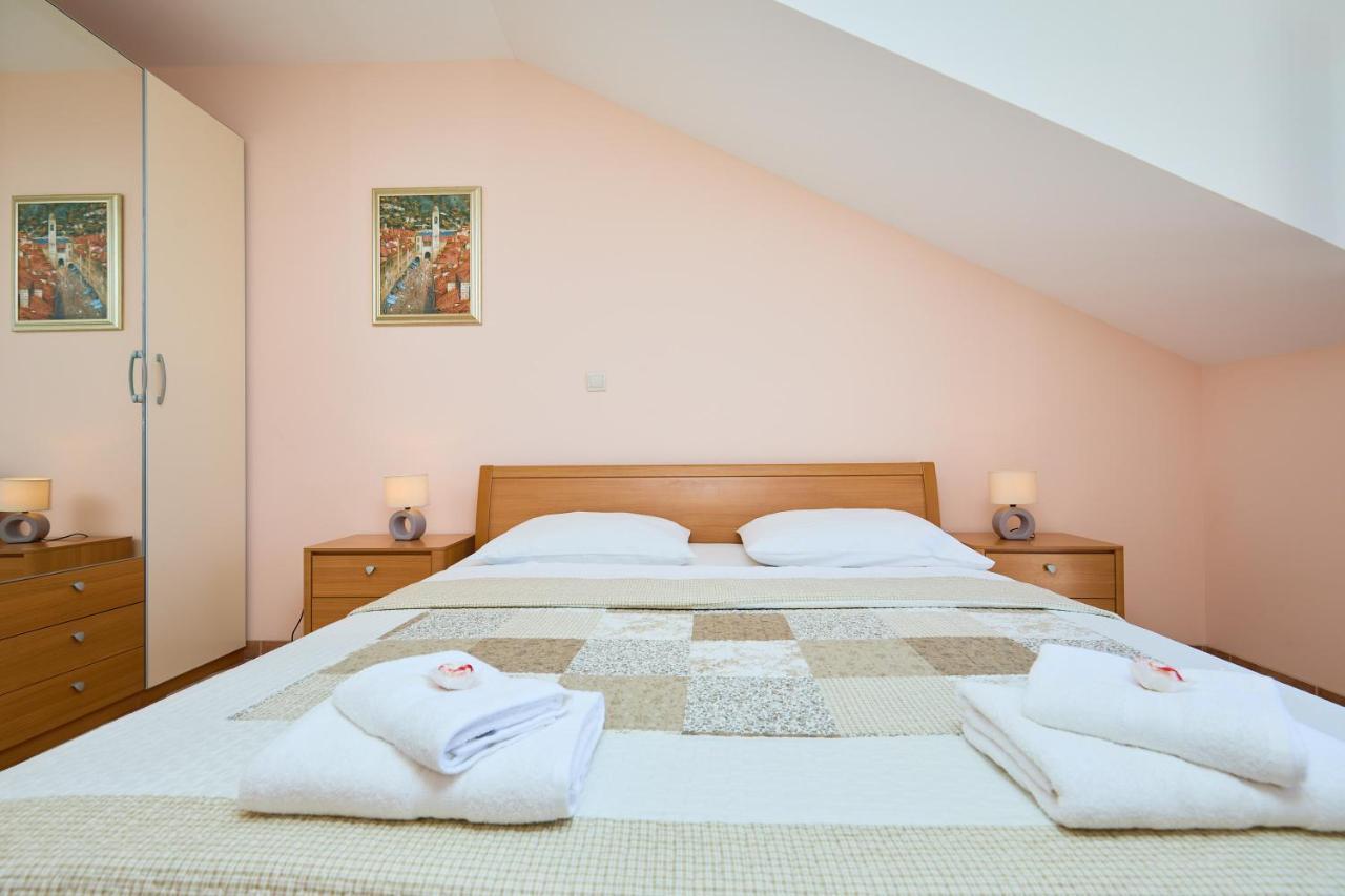 Helton Seaview Apartments オラサック エクステリア 写真