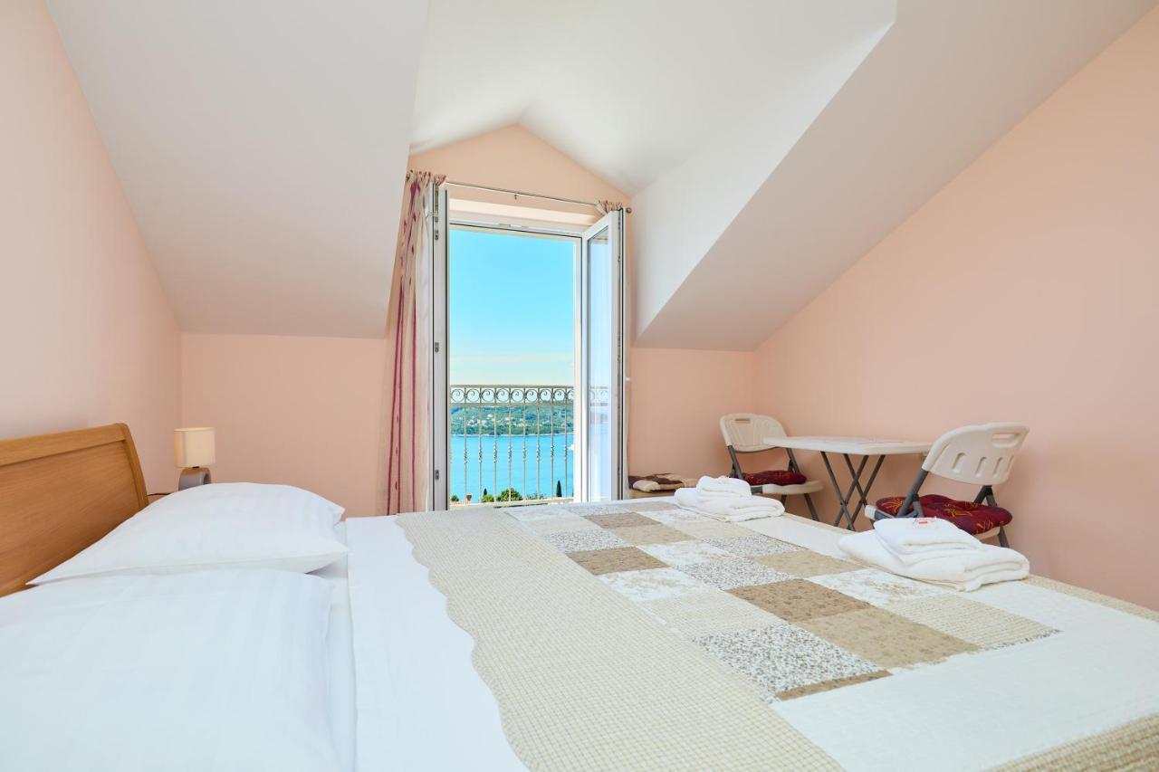 Helton Seaview Apartments オラサック エクステリア 写真