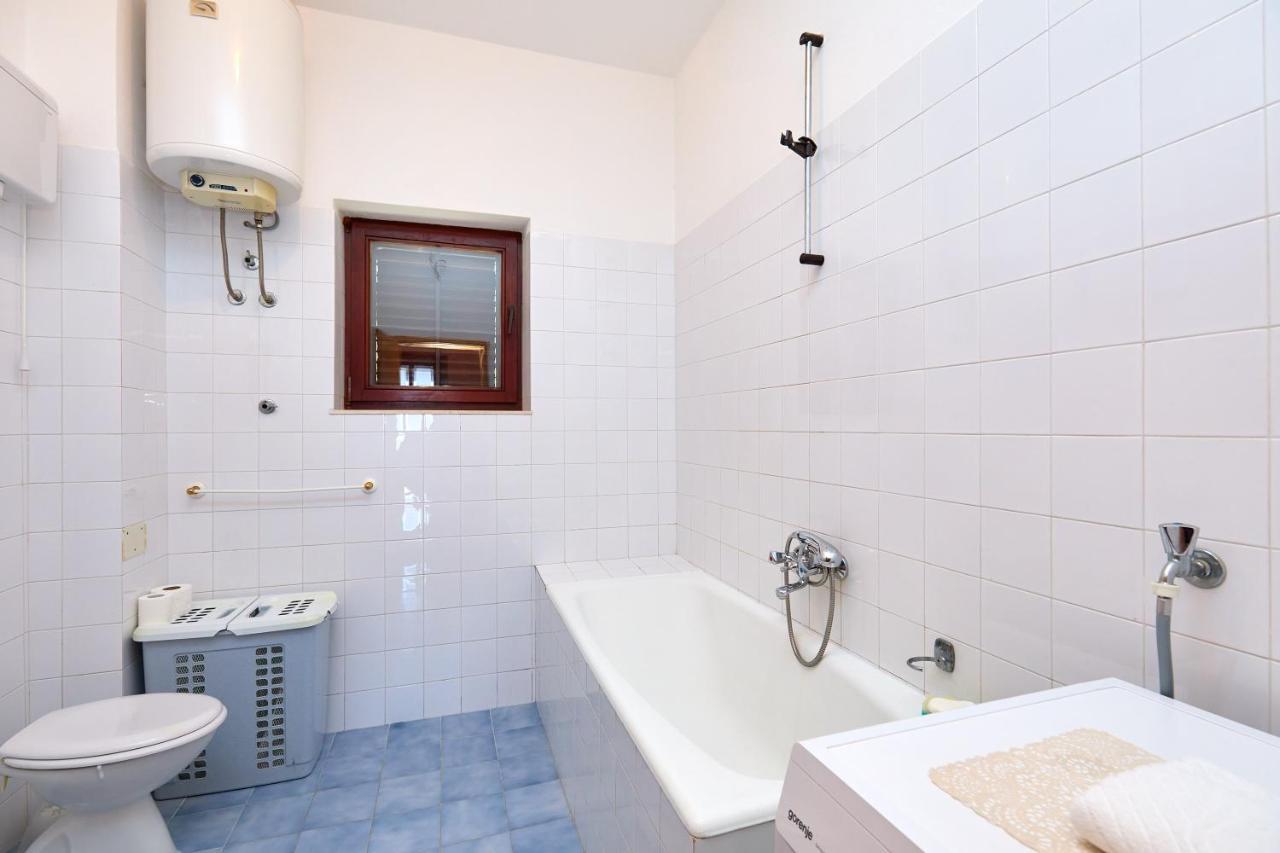 Helton Seaview Apartments オラサック エクステリア 写真