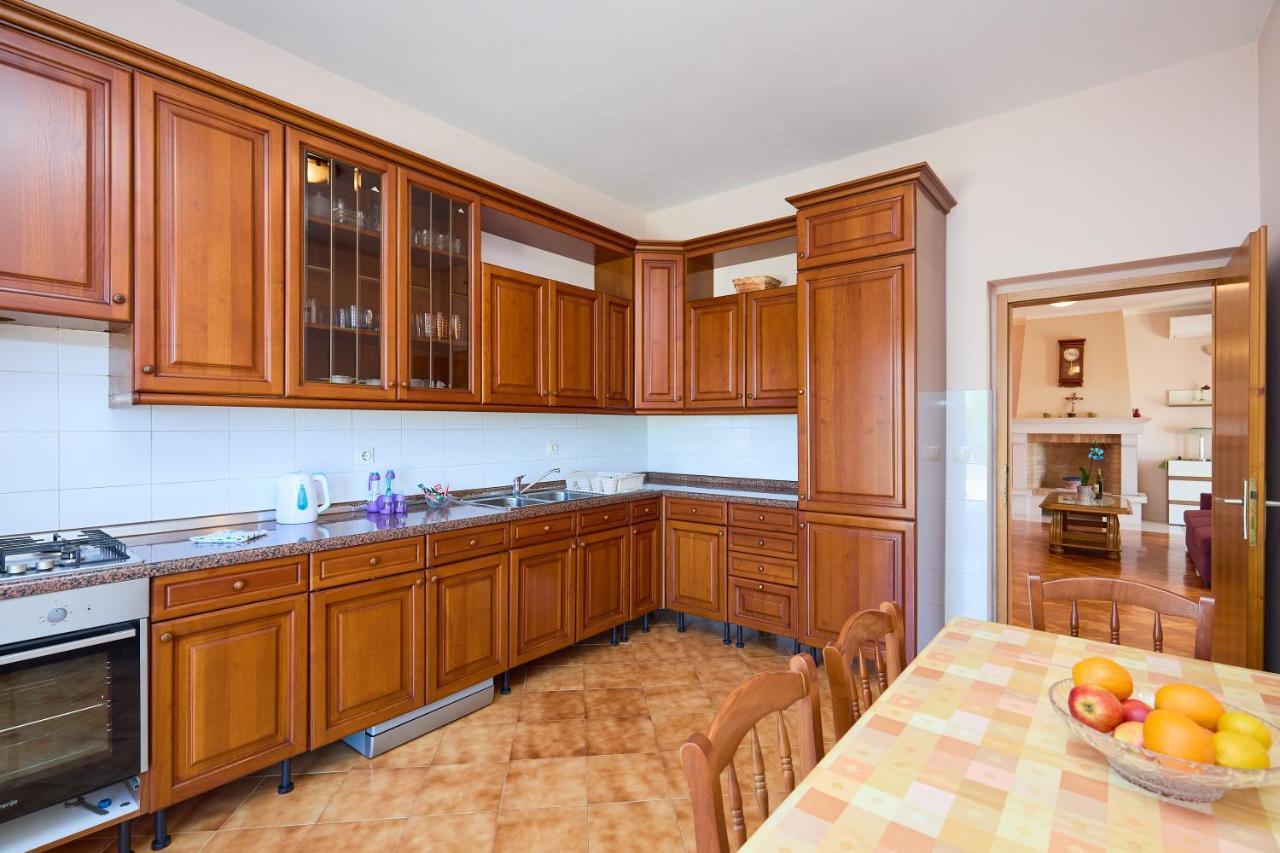 Helton Seaview Apartments オラサック エクステリア 写真
